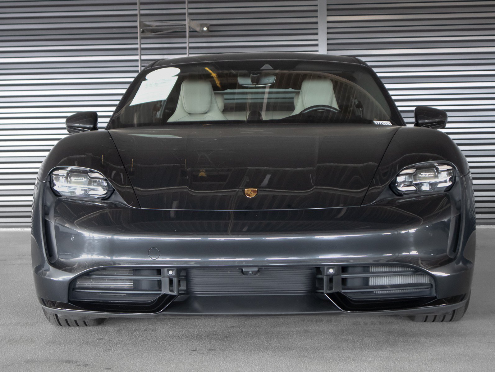 Used 2021 Volcano Grey Metallic Porsche Turbo image 8