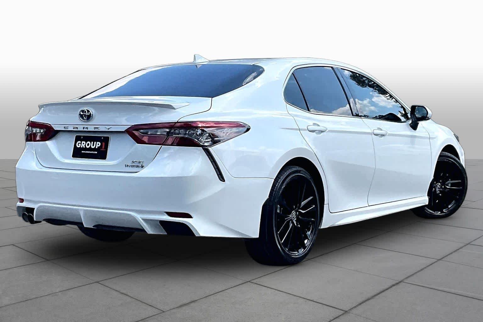 Used 2024 Wind Chill Pearl Toyota Hybrid XSE image 13