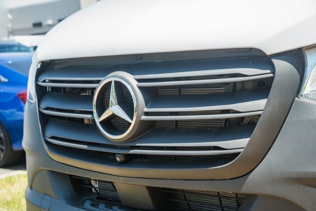 New 2026 Arctic White Mercedes-Benz Cargo 144 WB image 10