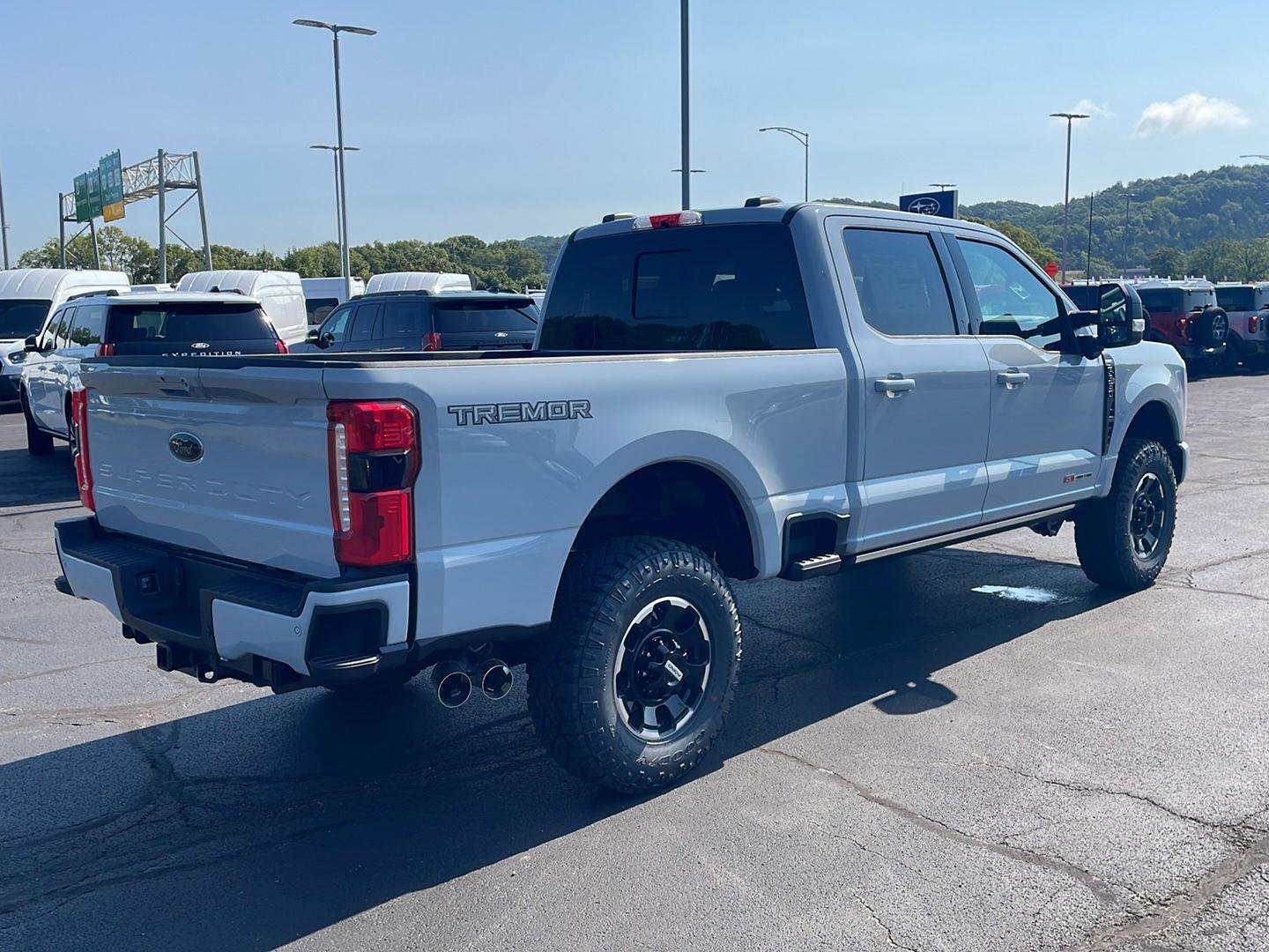New 2026 Avalanche Ford F-350® Lariat® image 5