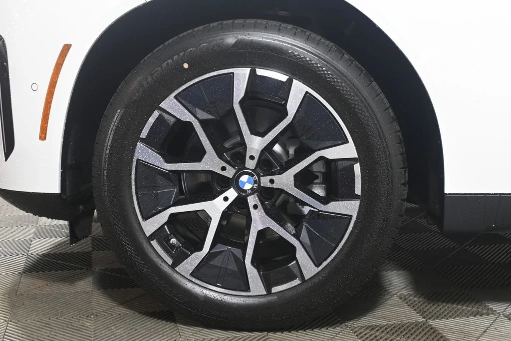 New 2026 White BMW 30 xDrive image 12