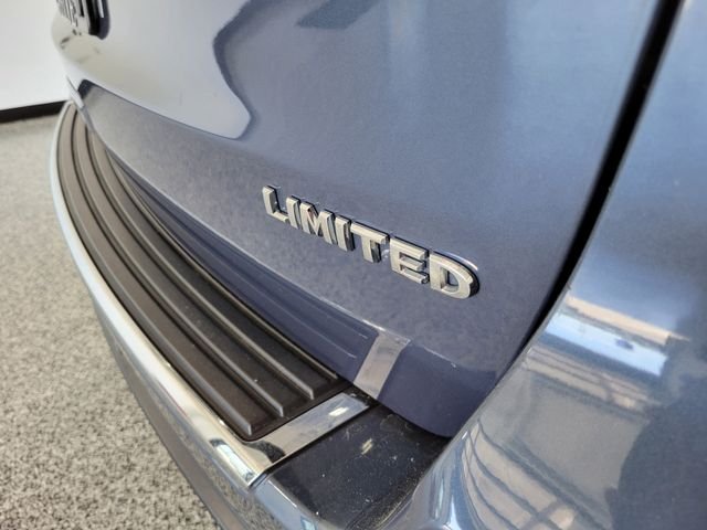 Used 2020 Blue Jeep Limited image 27