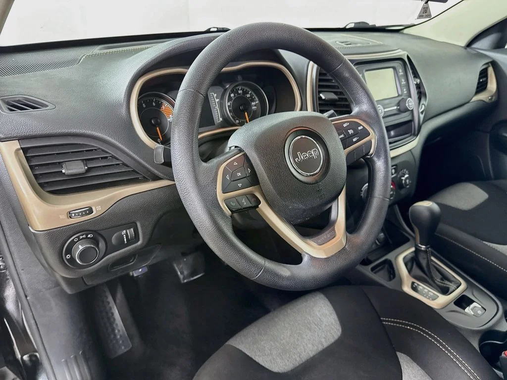 Used 2016 Black Jeep Sport image 9