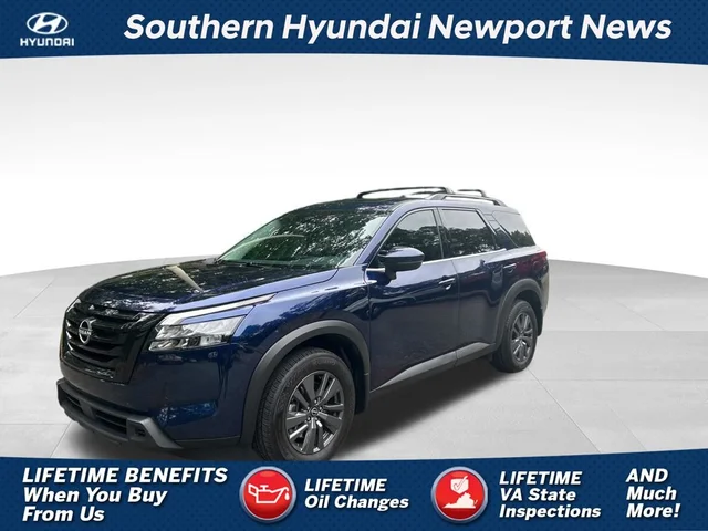 2023 Nissan Pathfinder SV