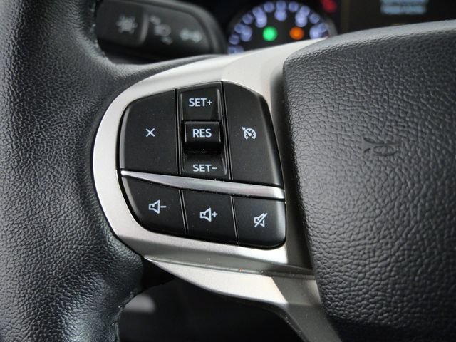Used 2024 Silver Ford XLT image 24