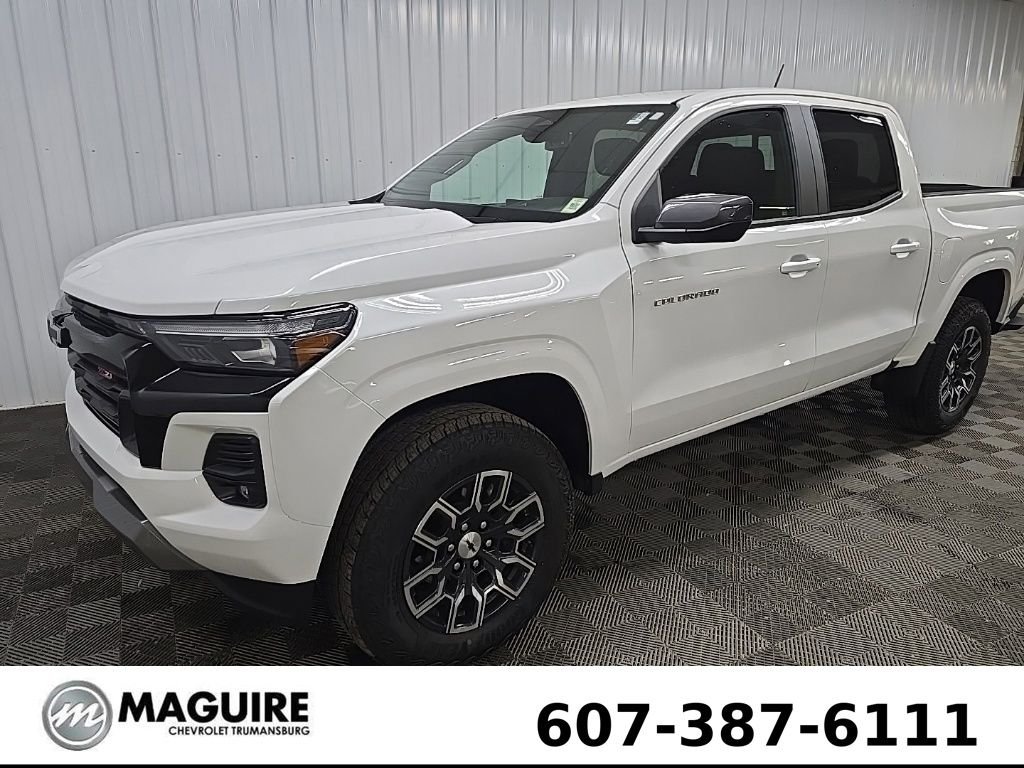 Used 2025 Summit White Chevrolet Z71 image 8