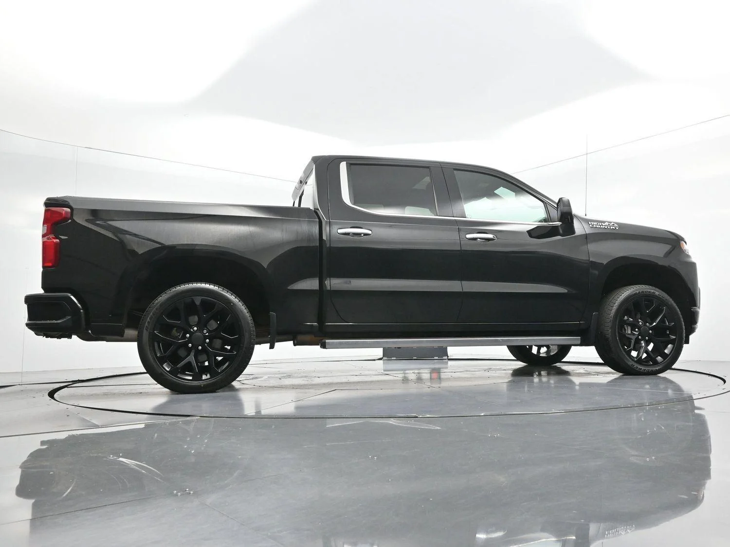 Used 2019 BLACK Chevrolet High Country image 50