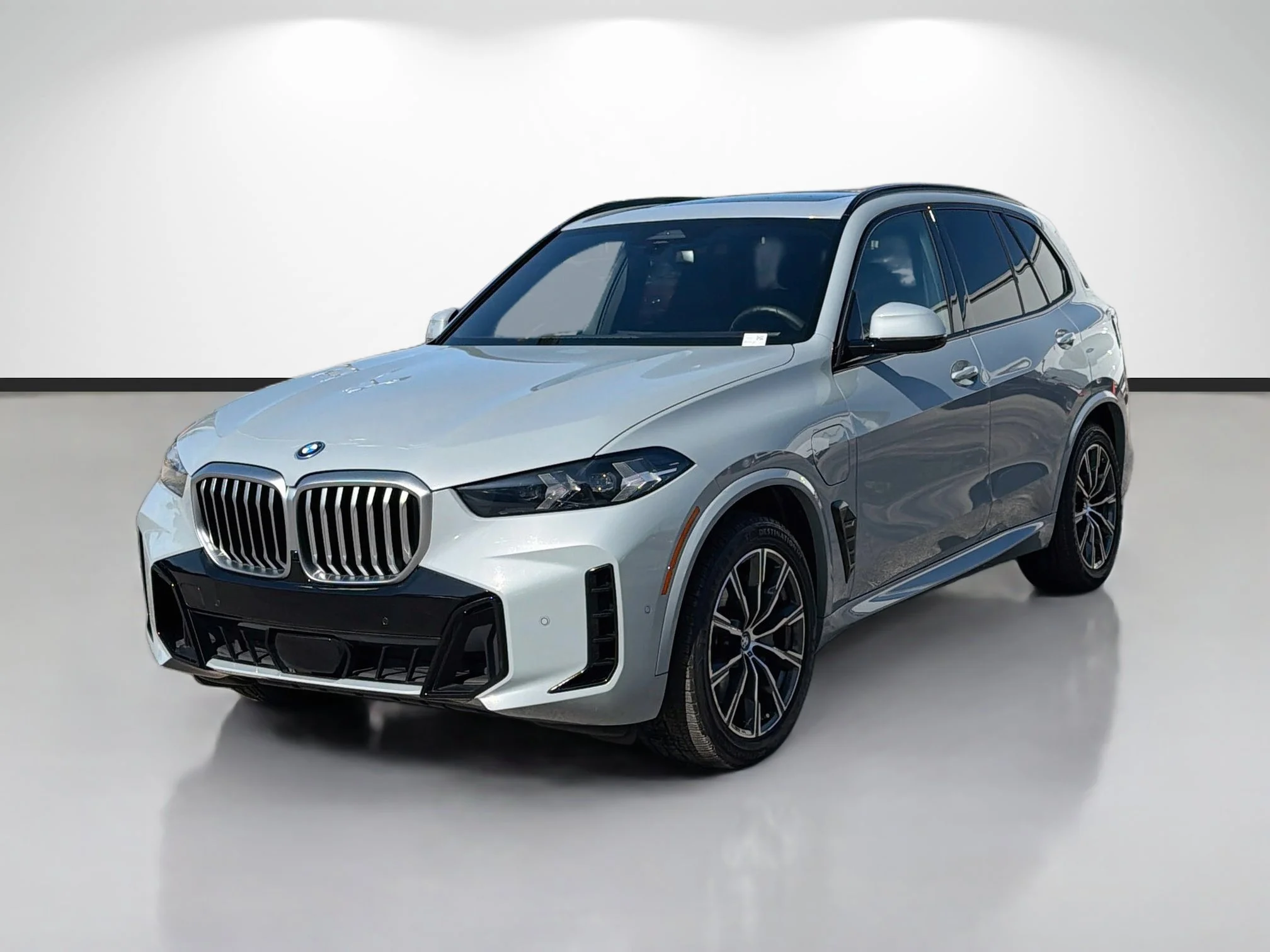 Used 2024 Brooklyn Grey Metallic BMW xDrive50e image 7