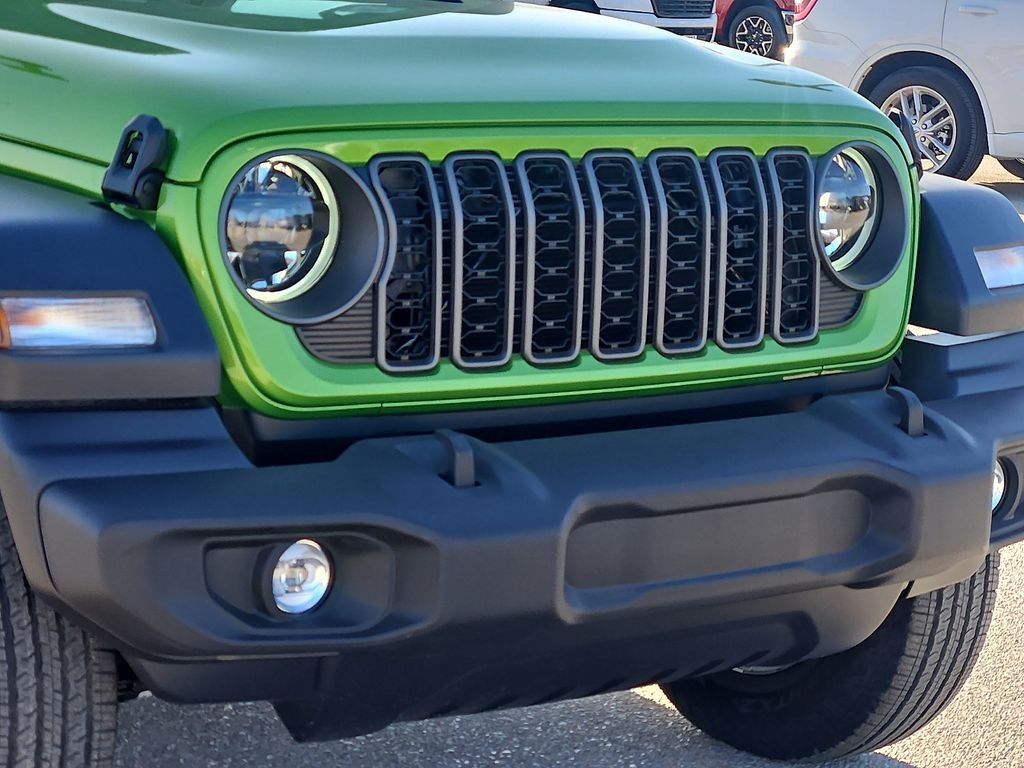 New 2026 Mojito Clear-Coat Exterior Paint Jeep Sport S image 7