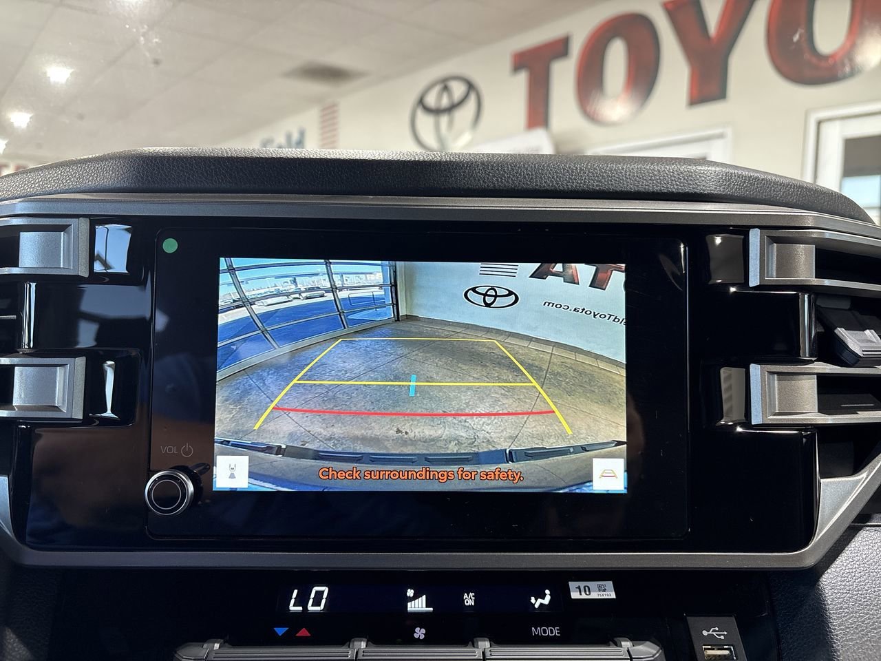 2026 Toyota Tundra SR5 - Photo 18