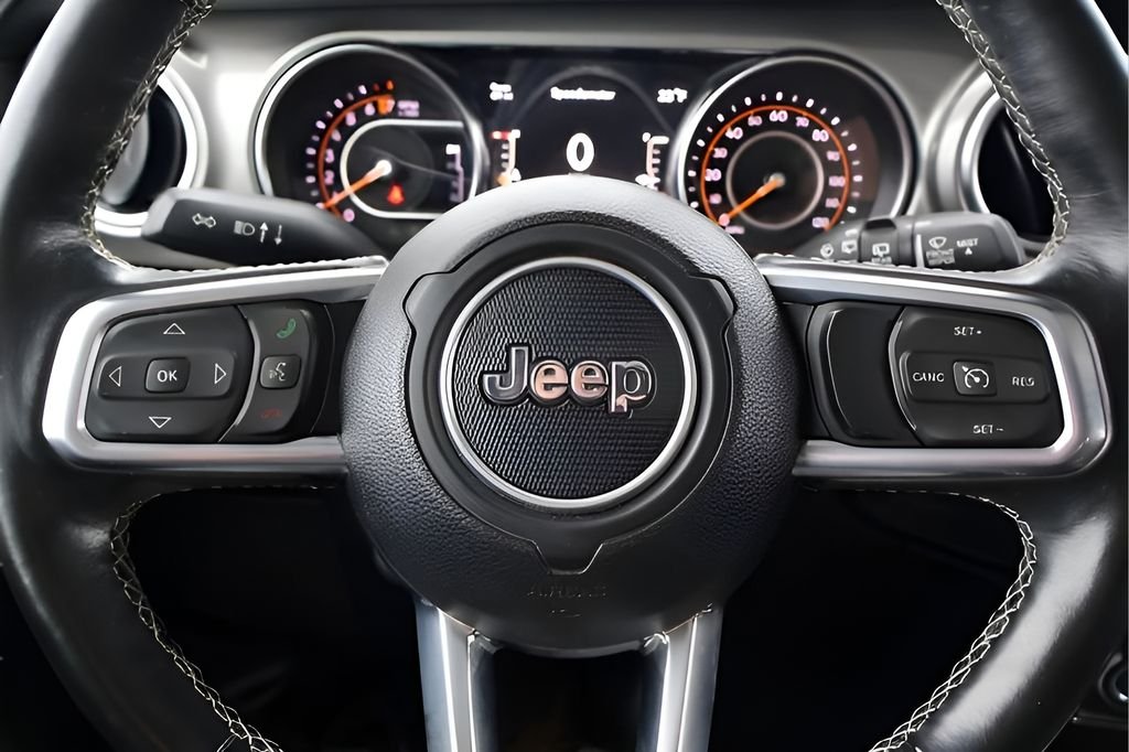 Used 2022 Black Jeep Unlimited Sahara image 20