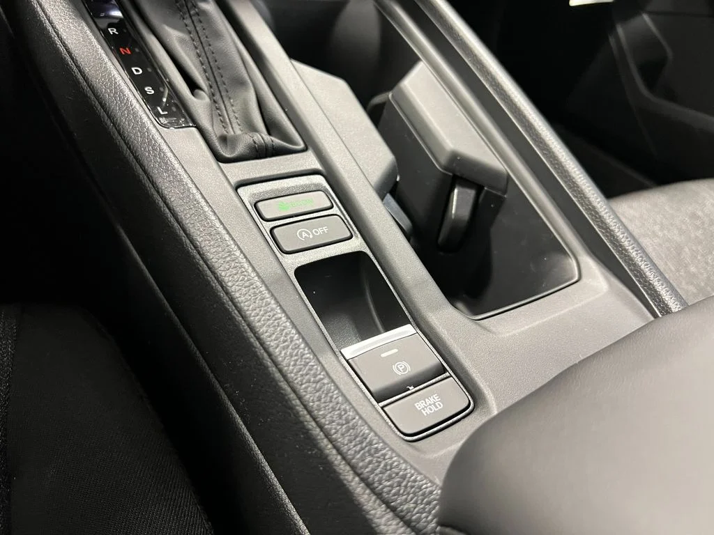2025 Honda Accord LX - Photo 18