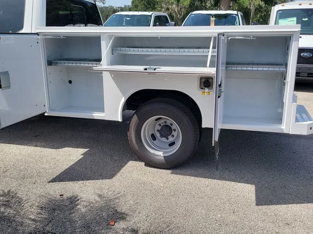 New 2026 Oxford White Ford XL image 10
