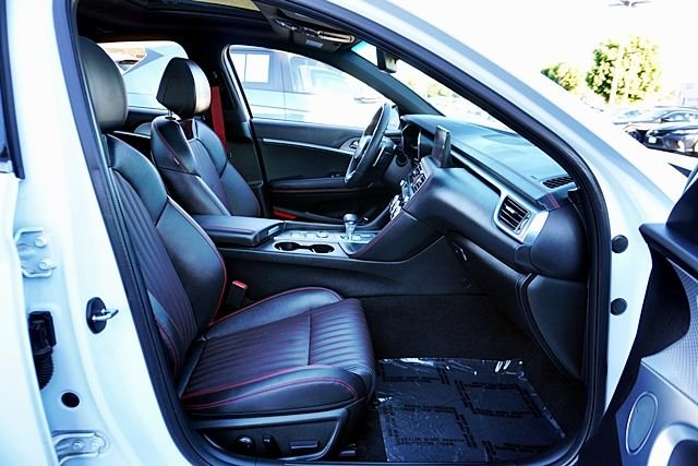 Used 2023 White Genesis 2.0T image 11