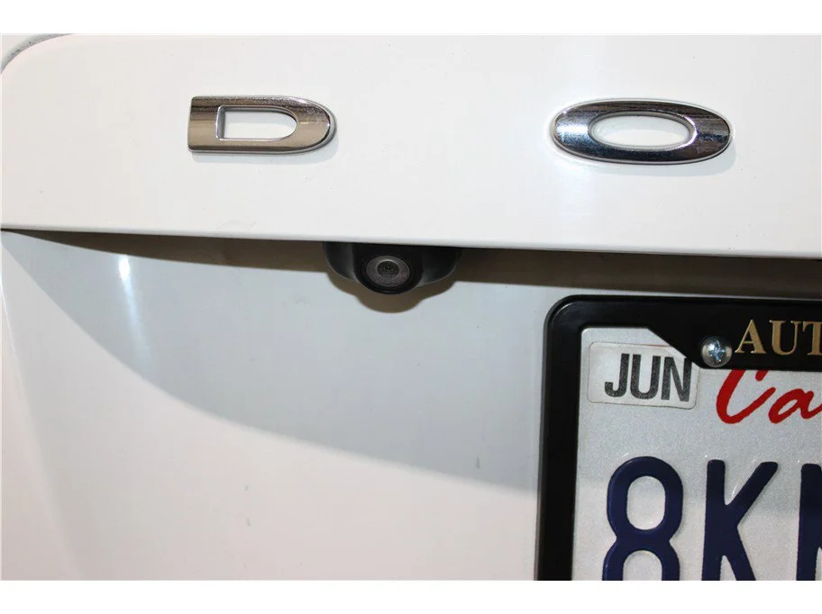 Used 2019 White Knuckle Clearcoat Dodge SXT image 19