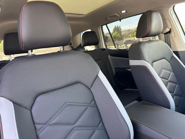 New 2026 Opal White Pearl Volkswagen 2.0T Peak Edition image 20