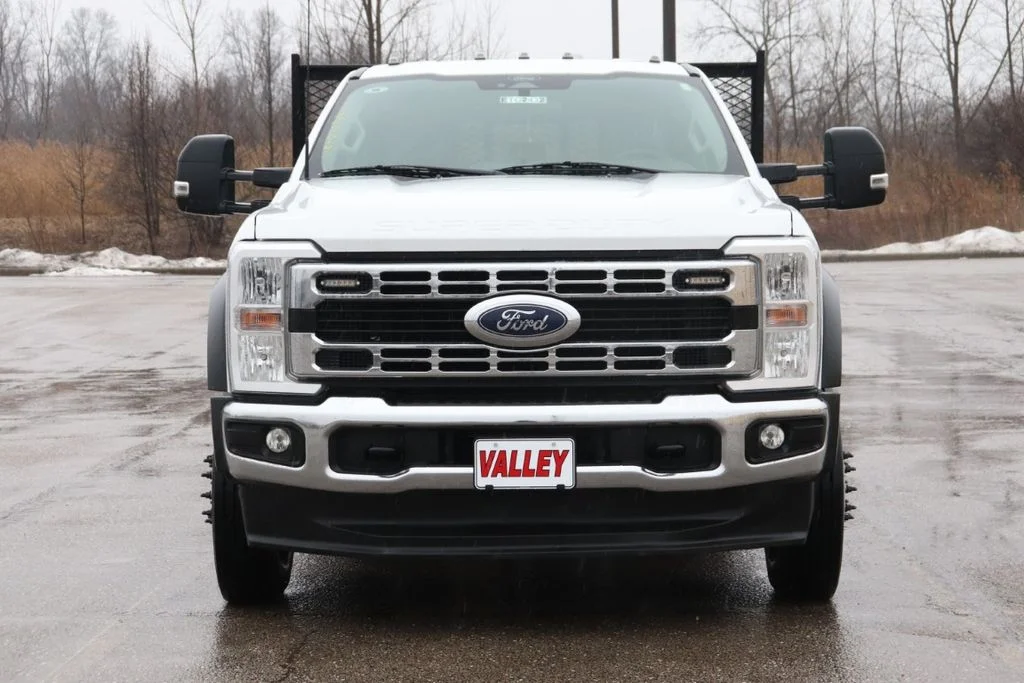 Used 2024 White Ford XL image 3
