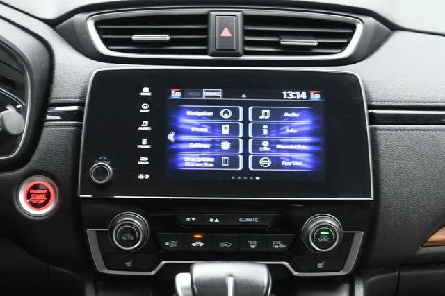 Used 2020 Crystal Black Pearl Honda Touring image 22
