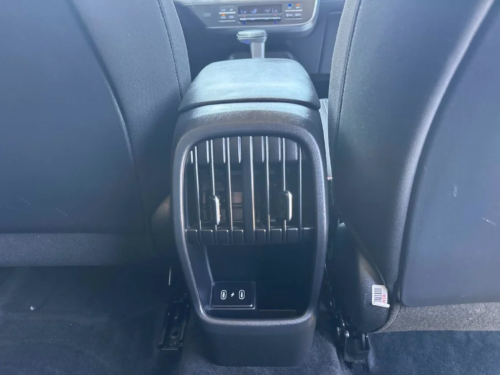 Used 2025 Gray Hyundai SEL image 18