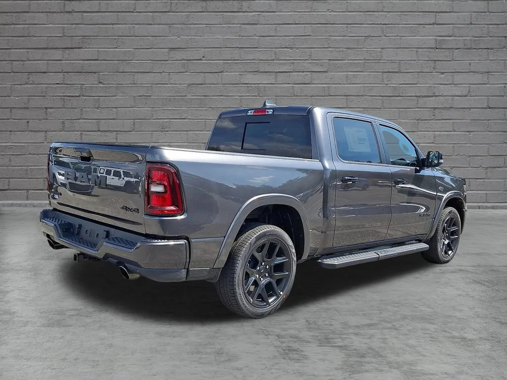 New 2027 Granite Crystal Metallic Clearcoat Ram Laramie image 8