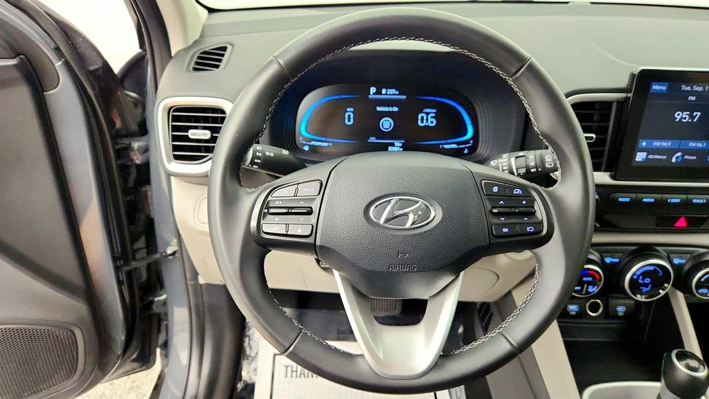 Used 2025 Ecotronic Gray Hyundai SEL IVT image 14