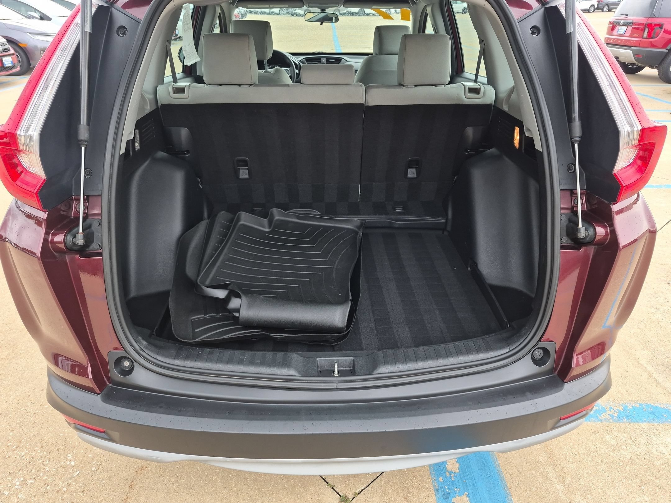 2017 Honda CR-V LX - Photo 24