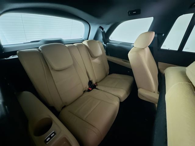 New 2026 MANUFAKTUR Moonlight White Metallic Mercedes-Benz GLS 580 image 65