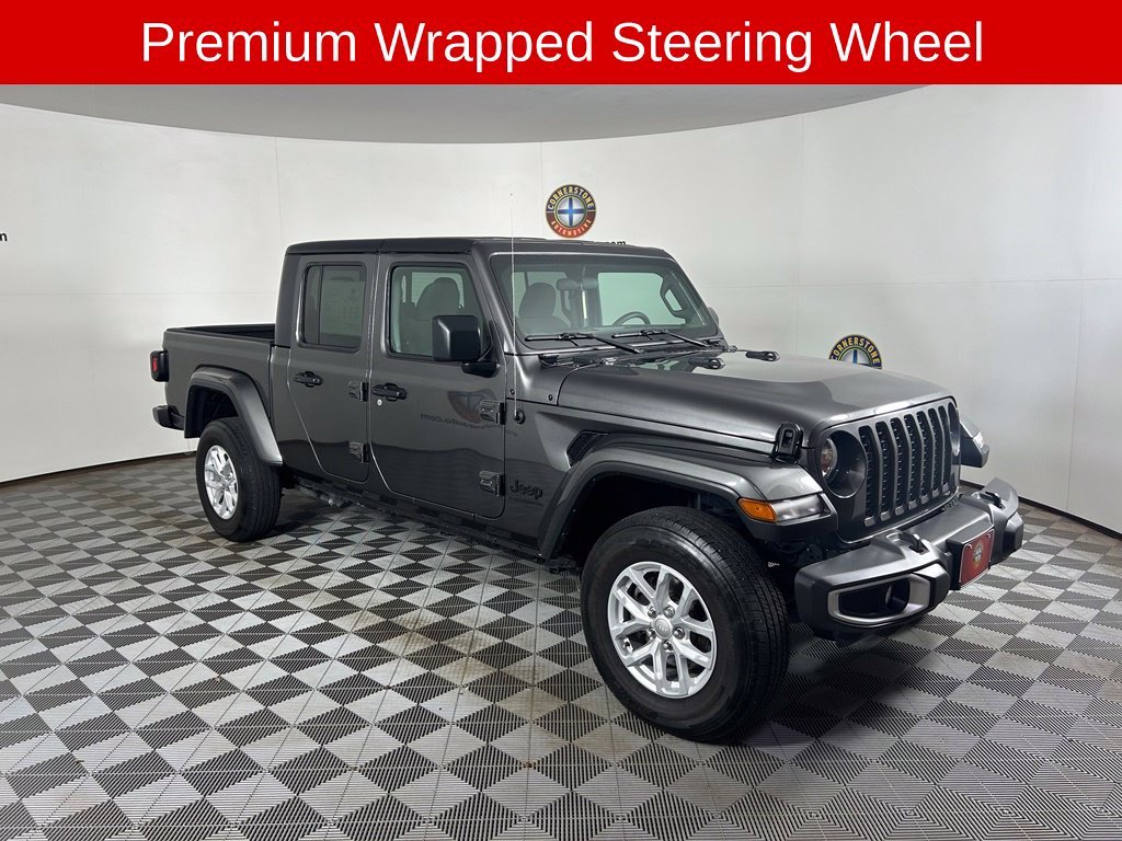 Used 2023 Gray Jeep Sport S image 15