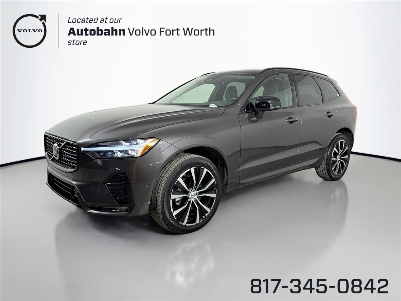 2025 Volvo XC60 B5 Plus Dark AWD's photo