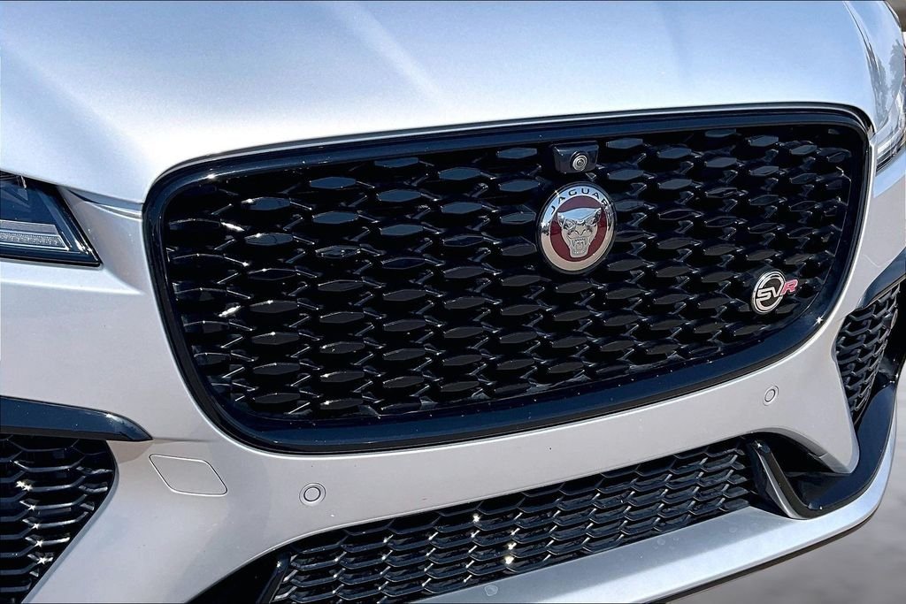 Used 2022 Silver Jaguar SVR image 28