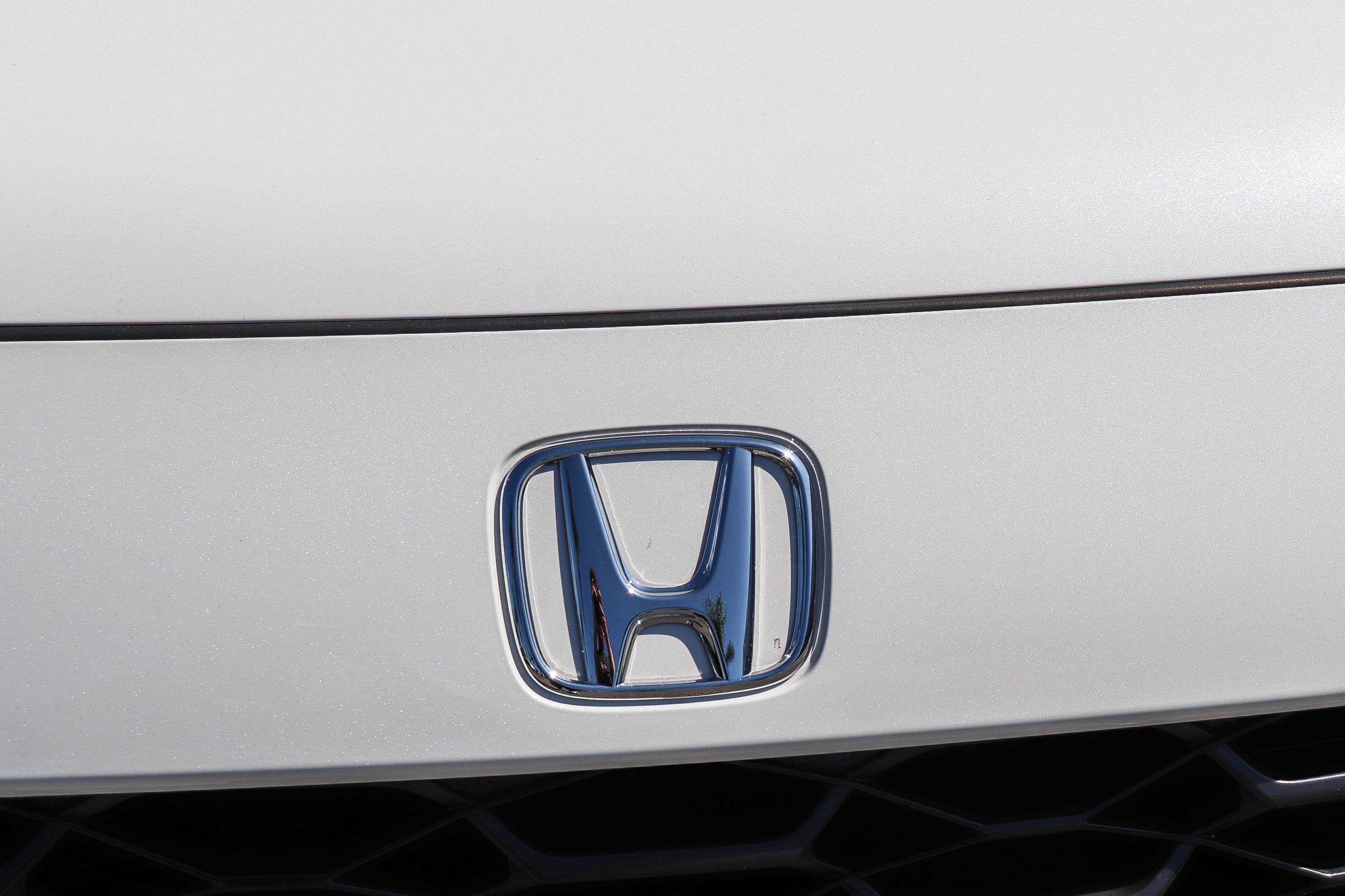 Certified Used 2026 Platinum White Pearl Honda LX image 39