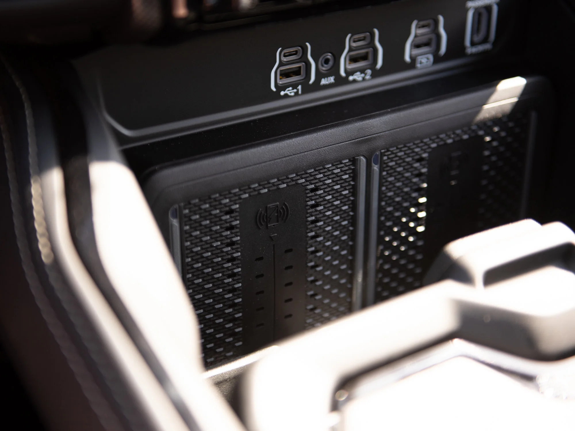 New 2026 Grey RAM Limited* image 24