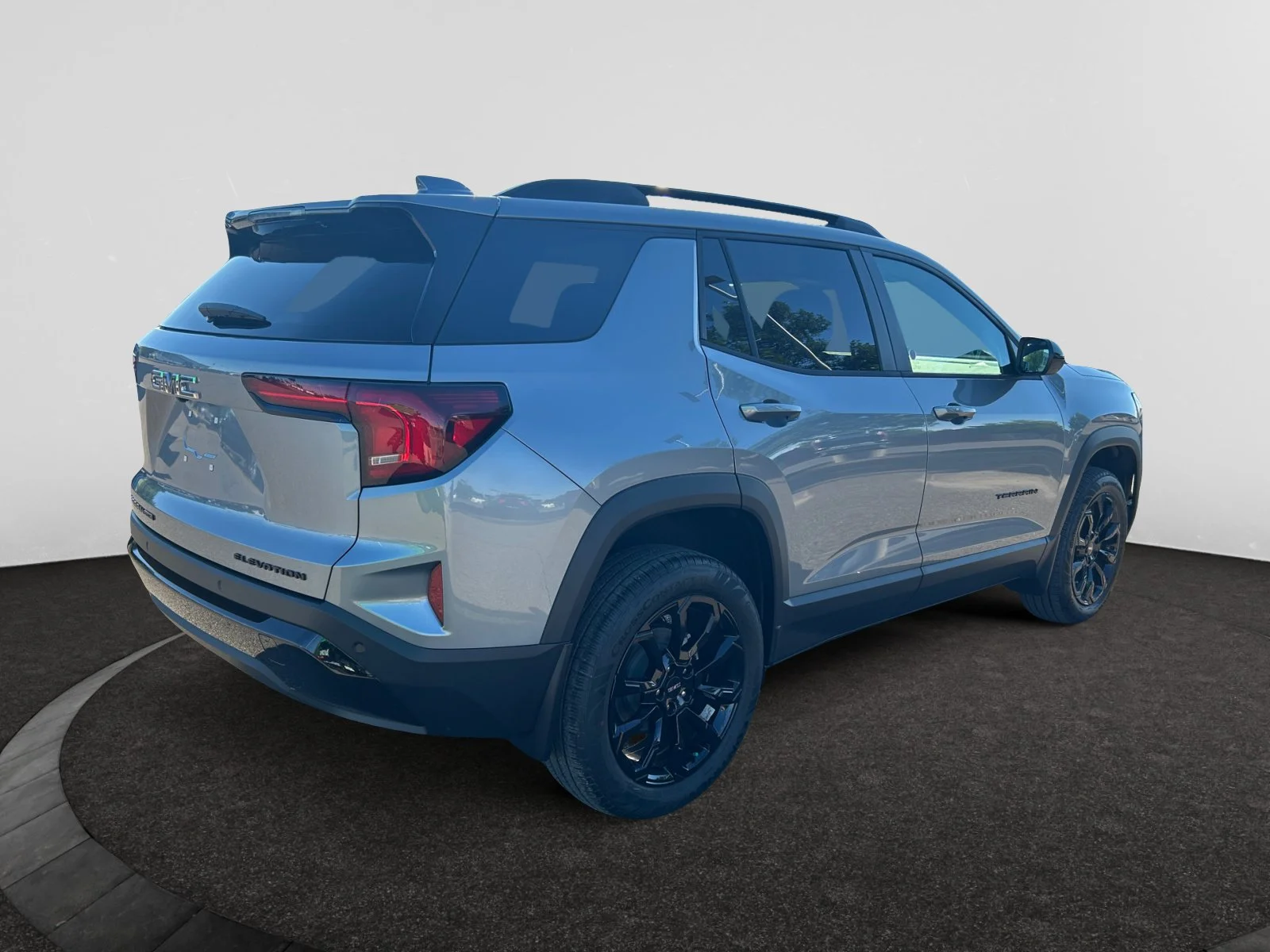 New 2027 Sterling Metallic GMC AWD Elevation image 5
