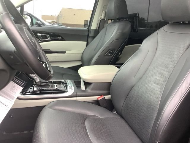 Used 2024 Blue Kia SX Prestige image 17