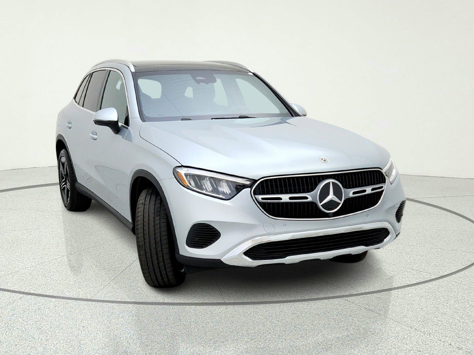 New 2026 Cirrus Silver Metallic Mercedes-Benz GLC 300 SUV image 25
