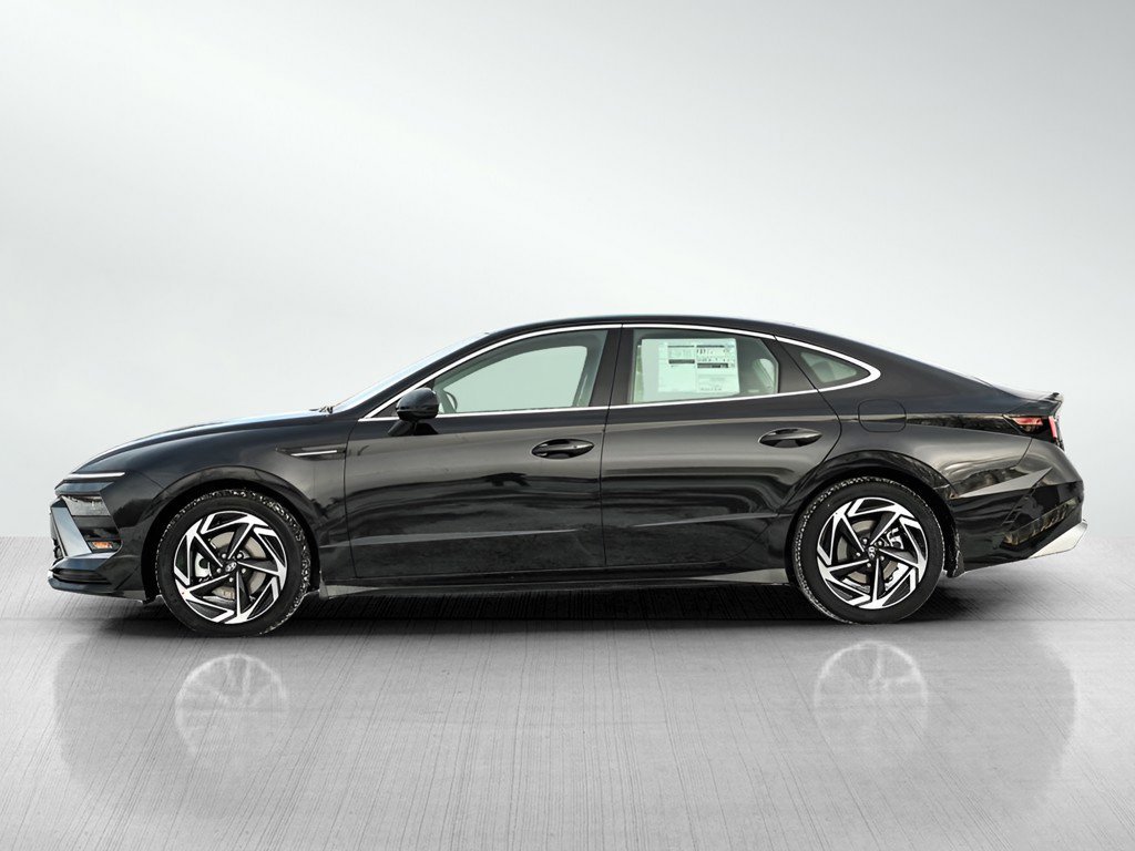 New 2026 Carbon Blue Hyundai SEL Sport AWD image 4