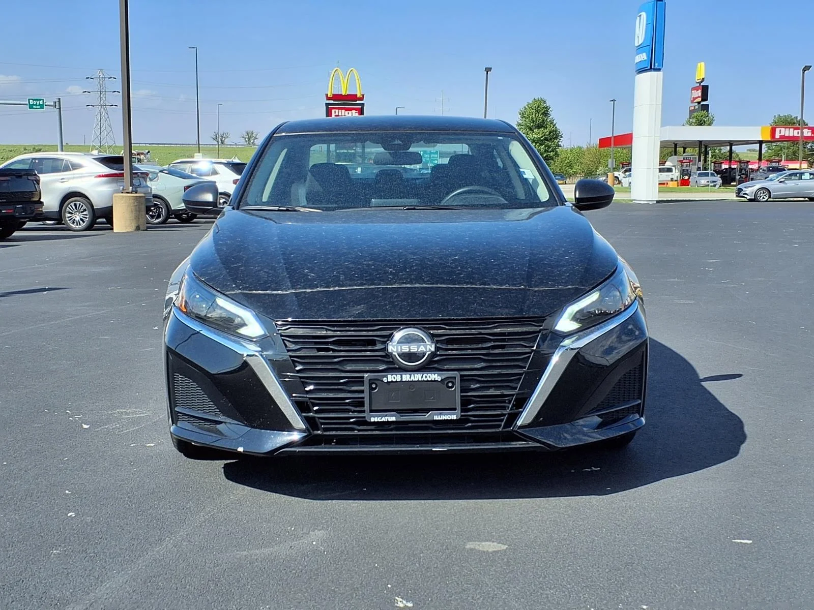 Used 2025 Black Nissan S image 19