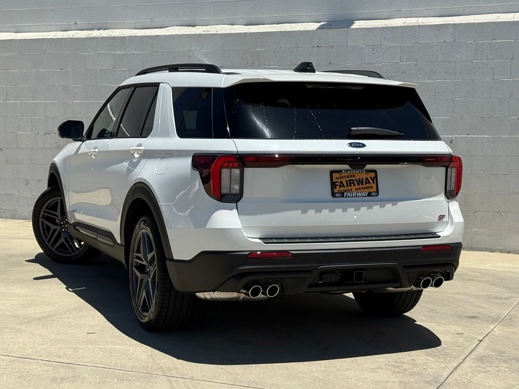 New 2026 Star White Metallic Tri-Coat Ford ST image 4