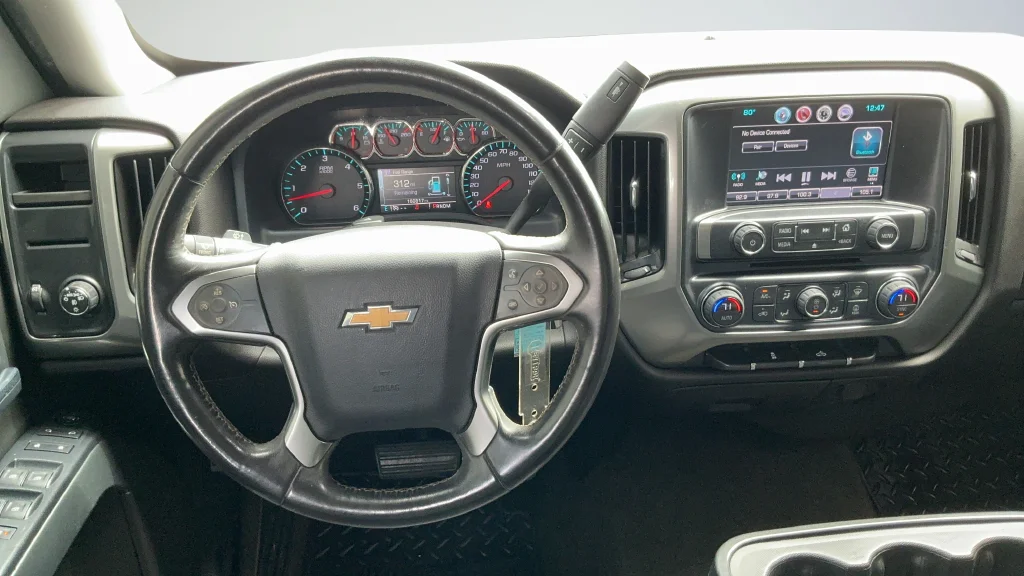 Used 2016 Black Chevrolet LT image 9