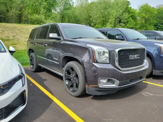2017 GMC Yukon 4WD Denali's photo