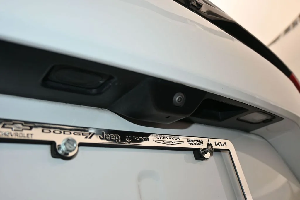 Used 2023 Bright White Clearcoat Jeep Altitude X image 34