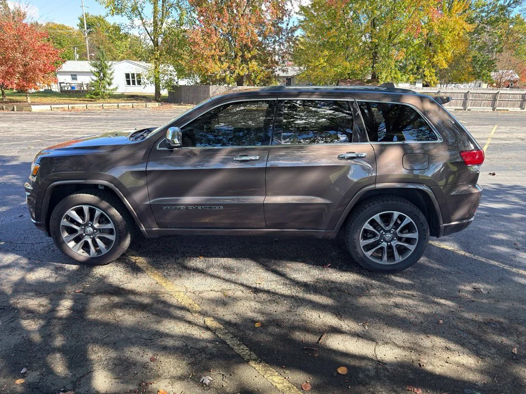 Used 2018 Brown Jeep Overland image 19