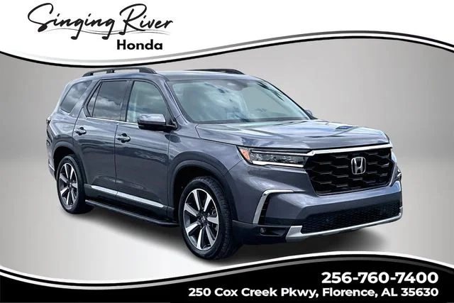2023 Honda Pilot Touring 2WD's photo