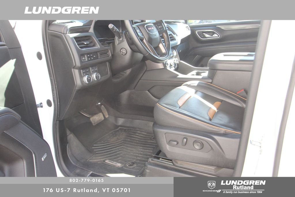 Used 2023 White GMC AT4 image 16