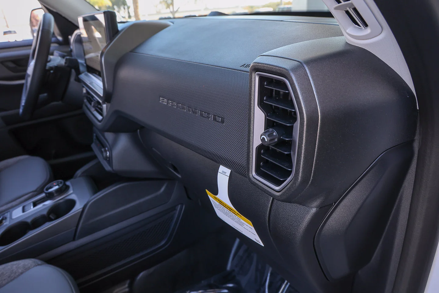 New 2026 Space White Metallic Ford Badlands® image 34