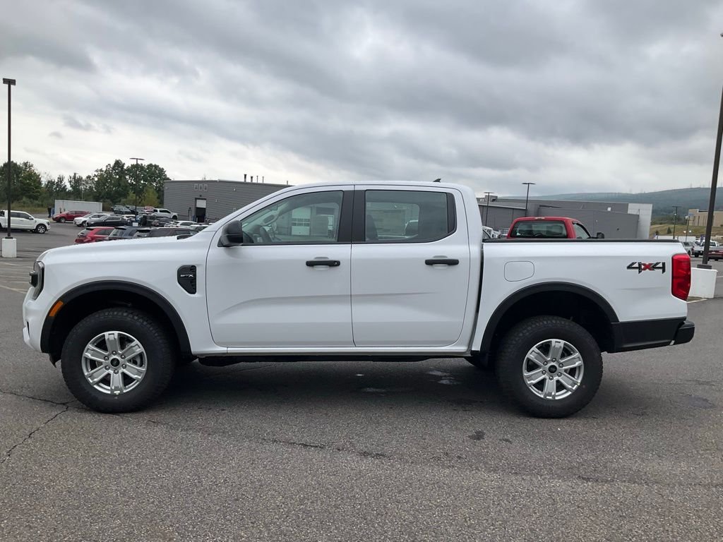 Used 2025 Oxford White Ford XL image 30