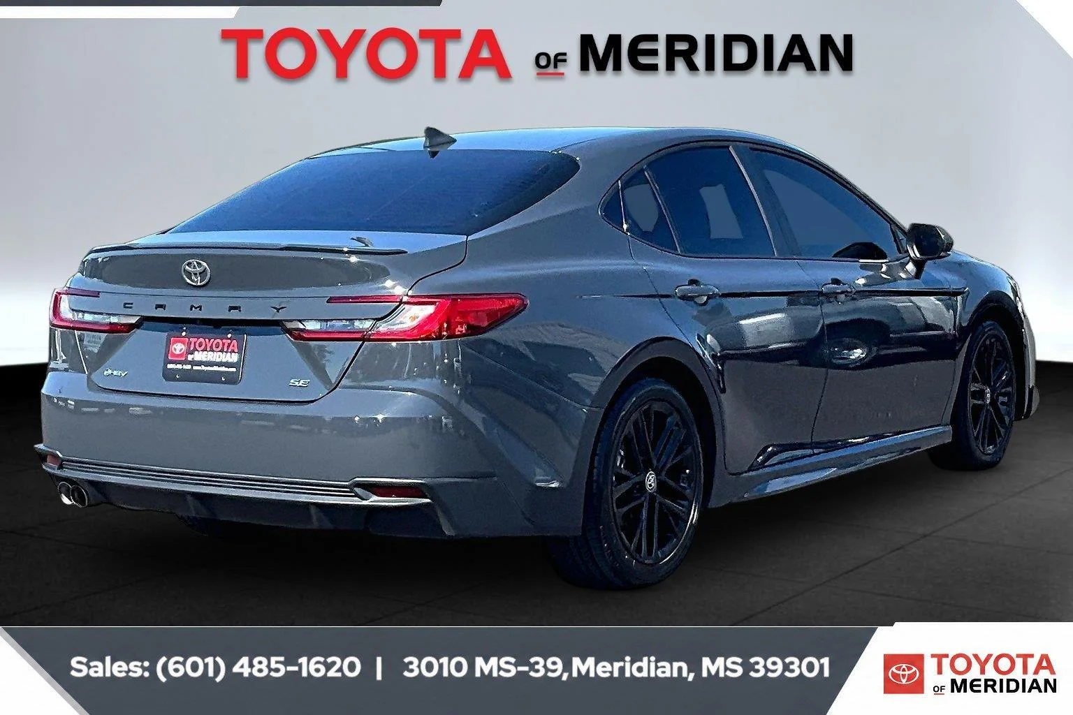 Used 2025 Underground Toyota SE image 11
