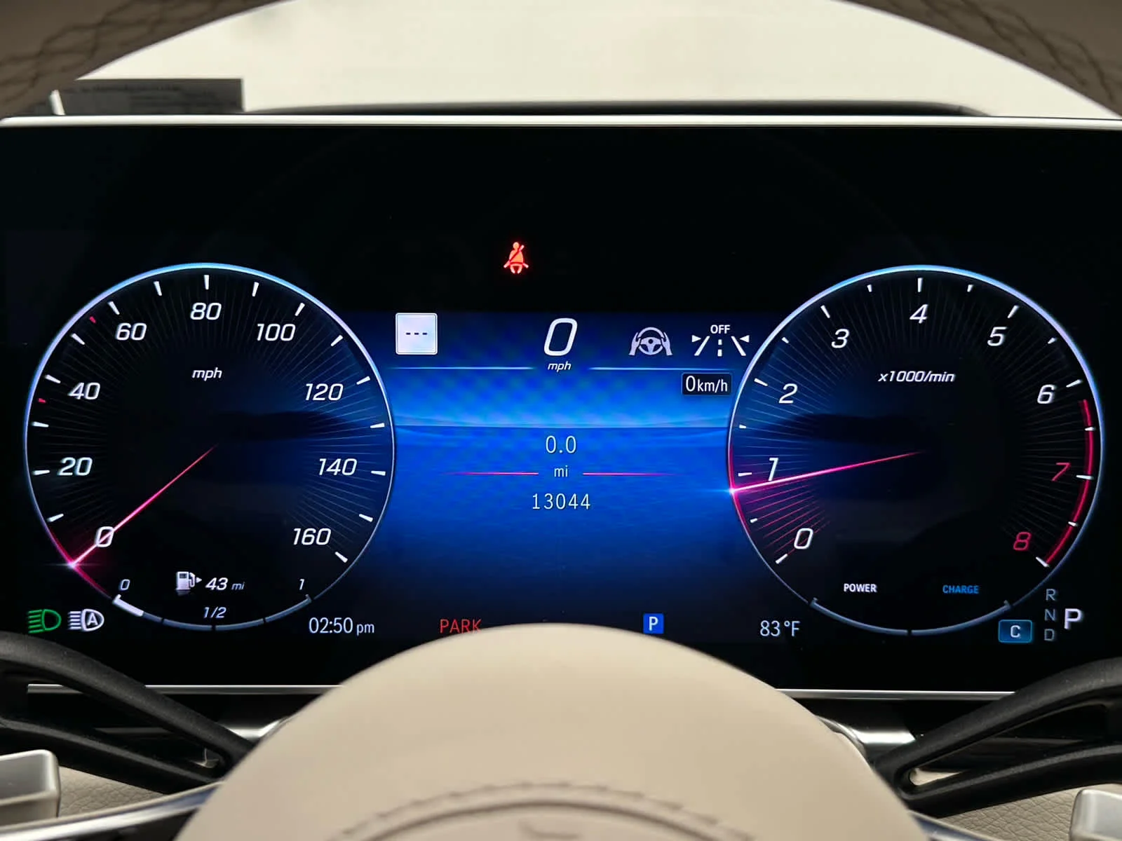 Used 2024 MANUFAKTUR Moonlight White Metallic Mercedes-Benz S 580 image 27