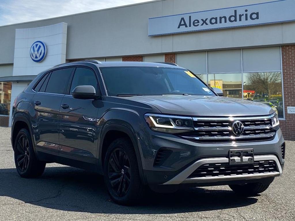 2022 Volkswagen Atlas Cross Sport SE w/Tech