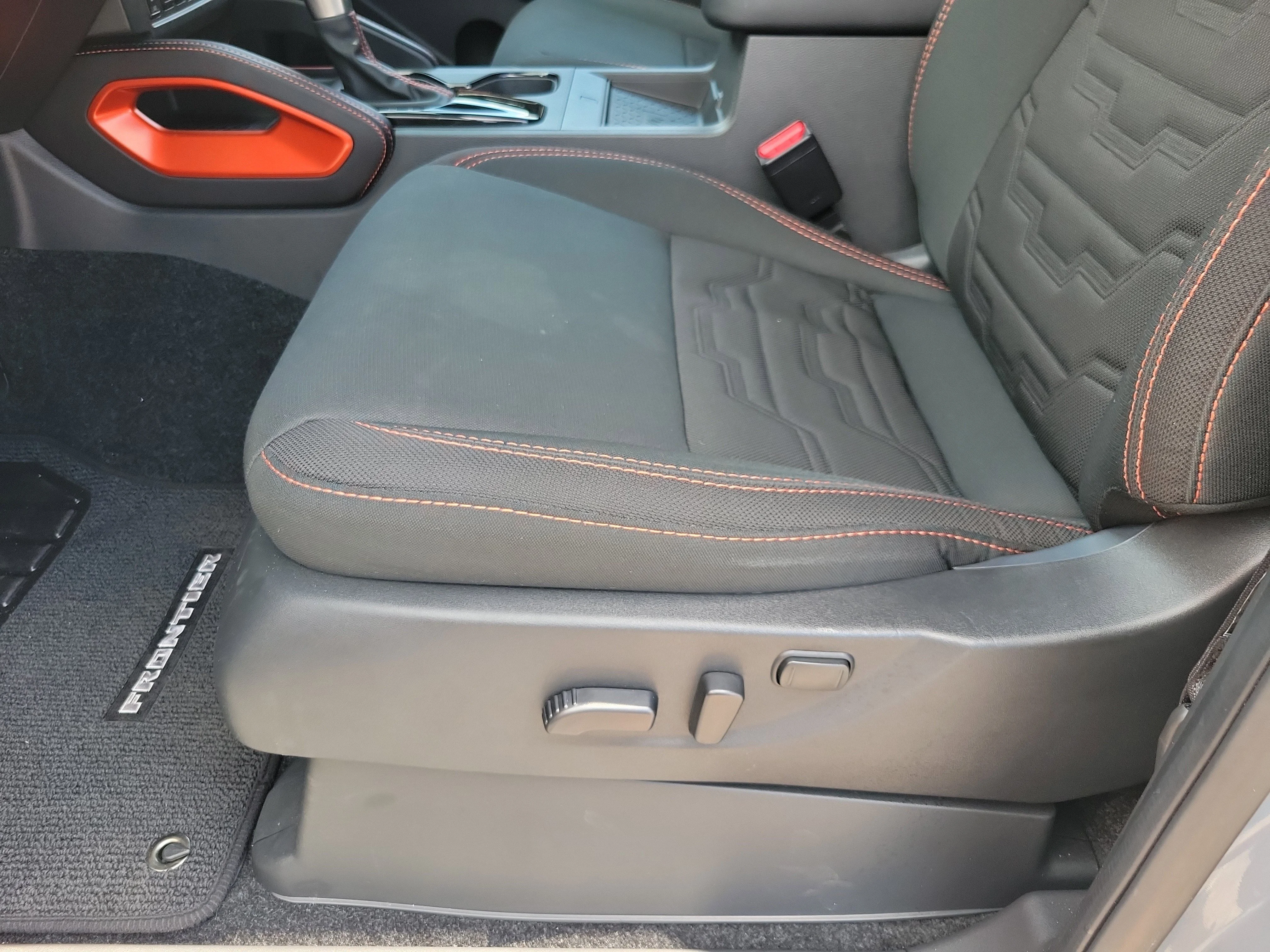 Used 2025 Boulder Gray Pearl Nissan PRO-X image 6